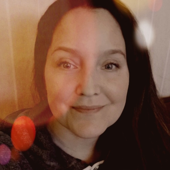 Meet your Posher, Monica - Picture 1 of 1